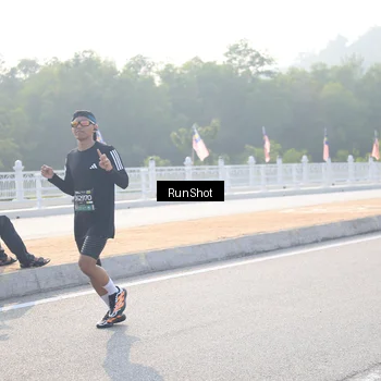 Runner Photo 6894285