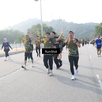 Runner Photo 6894329