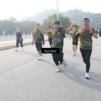 Runner Photo 6894342