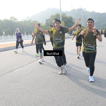 Runner Photo 6894350
