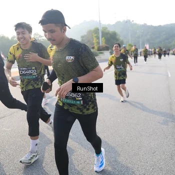 Runner Photo 6894374