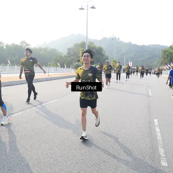 Runner Photo 6894390