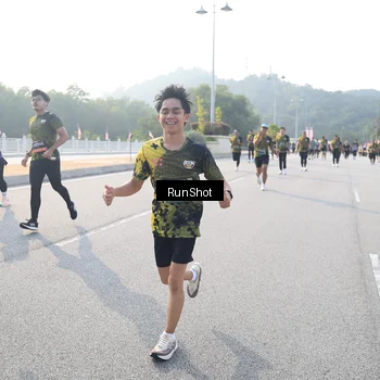 Runner Photo 6894410