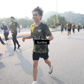 Runner Photo 6894418