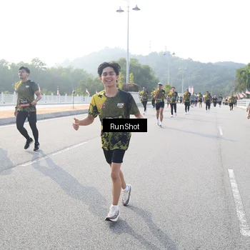Runner Photo 6894420