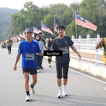 Runner Photo 6894463