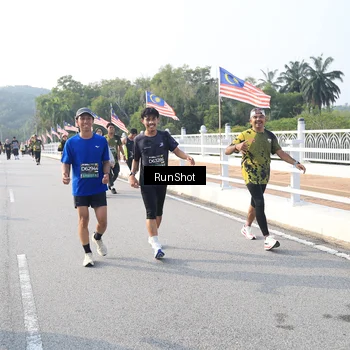Runner Photo 6894488