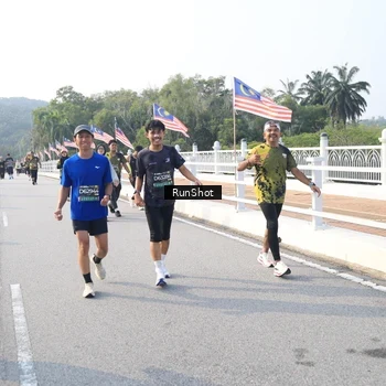 Runner Photo 6894509