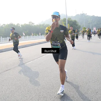 Runner Photo 6894513