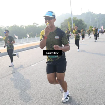 Runner Photo 6894520