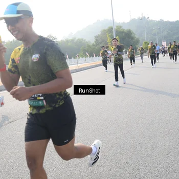 Runner Photo 6894522