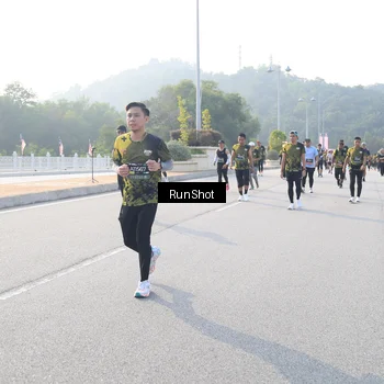 Runner Photo 6894547