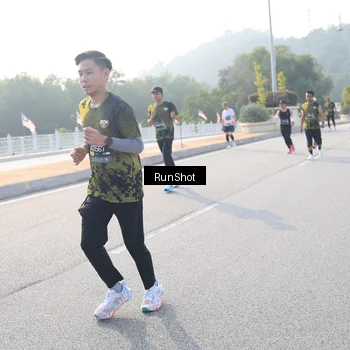 Runner Photo 6894571