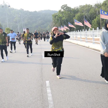 Runner Photo 6894579