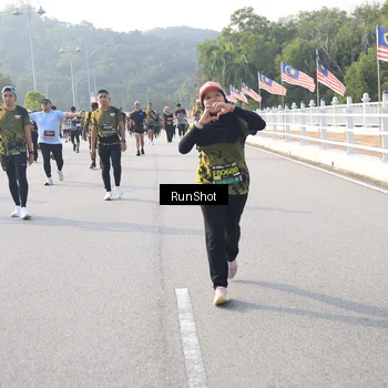 Runner Photo 6894595