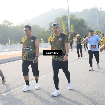 Runner Photo 6894686