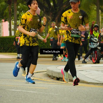 Runner Photo 6894699