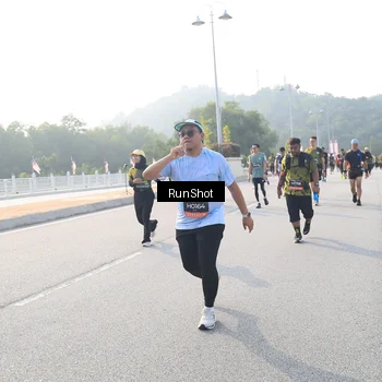 Runner Photo 6894744