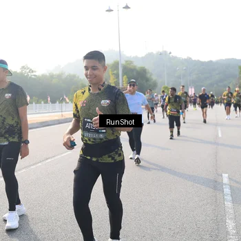 Runner Photo 6894753