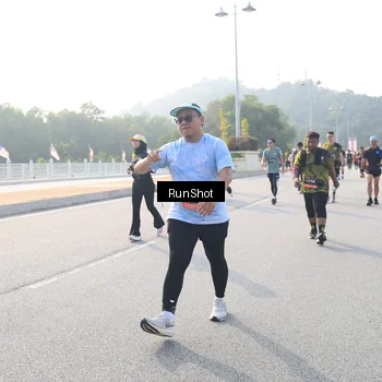 Runner Photo 6894757