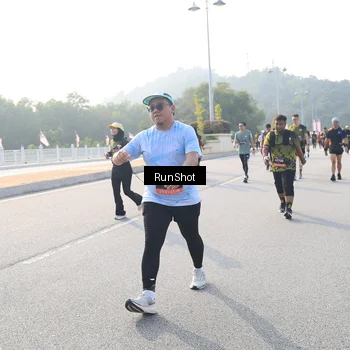Runner Photo 6894759