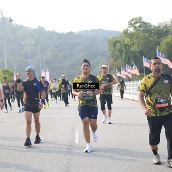 Runner Photo 6894782