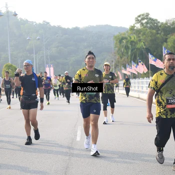 Runner Photo 6894806