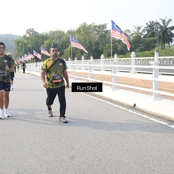 Runner Photo 6894817