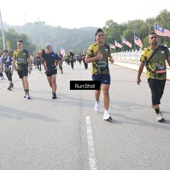 Runner Photo 6894835