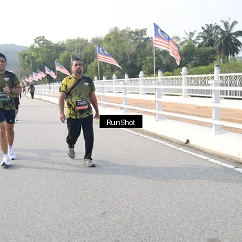 Runner Photo 6894836