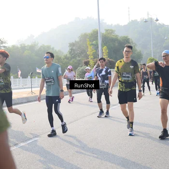 Runner Photo 6894839
