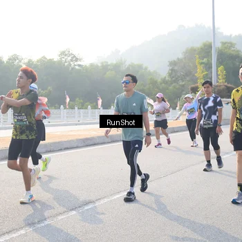 Runner Photo 6894843
