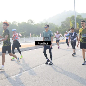 Runner Photo 6894851