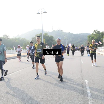 Runner Photo 6894877