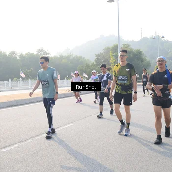 Runner Photo 6894900