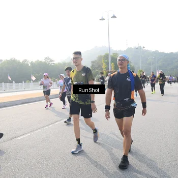 Runner Photo 6894914