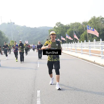 Runner Photo 6894948