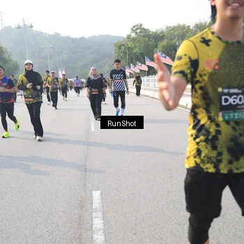 Runner Photo 6894988