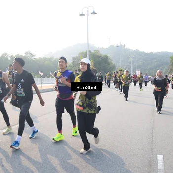 Runner Photo 6894989