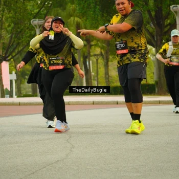 Runner Photo 6895016