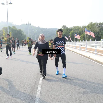 Runner Photo 6895062