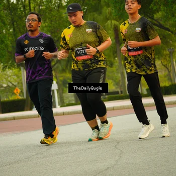 Runner Photo 6895070