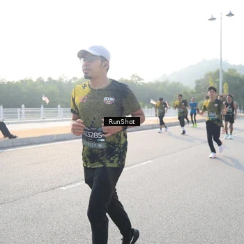 Runner Photo 6895100