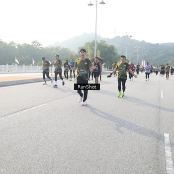 Runner Photo 6895101