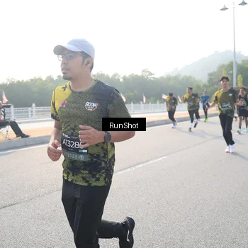 Runner Photo 6895106