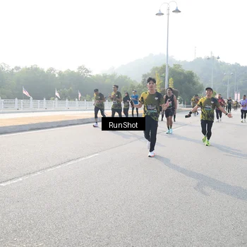 Runner Photo 6895115