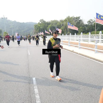 Runner Photo 6895117