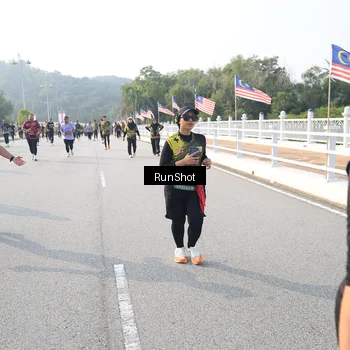 Runner Photo 6895118