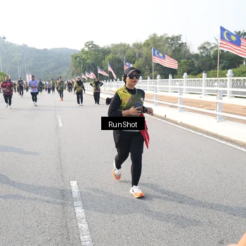 Runner Photo 6895121
