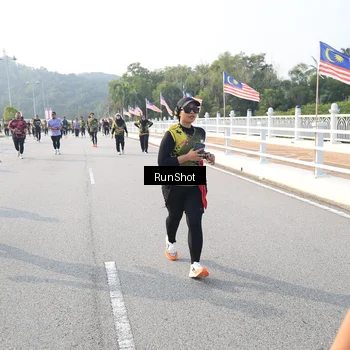 Runner Photo 6895123